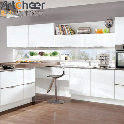 White Solid Wood L Shape Kitchen Cabinets with WPC Pantry Storage ...